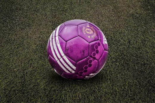 أديداس تلستار 19 - الكرة الرسمية لكأس العالم لكرة القدم قطر 2022